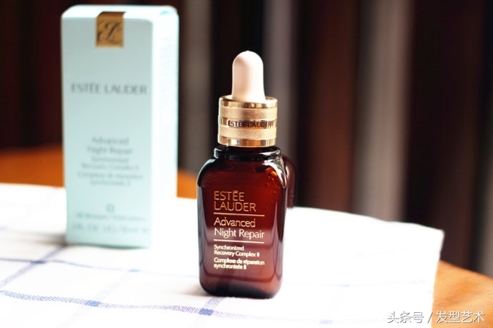 20岁的女孩子用什么牌子的眼霜好,20岁女孩子眼霜平价推荐