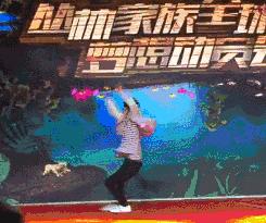 鹿晗vs张艺兴黄子韬,鹿晗与鹿晗pk视频