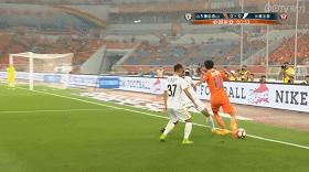 打疯了！鲁能坎特上演“C罗式”变向过人，这才是中超保级队的真正实力！