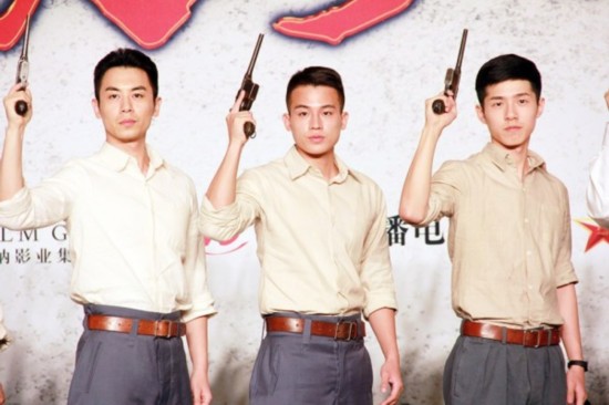 抓住信用卡优惠，《建军大业》看三遍