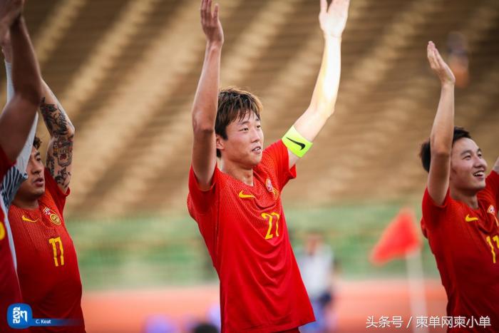 柬埔寨力挺中国,柬埔寨球迷跟中国球迷