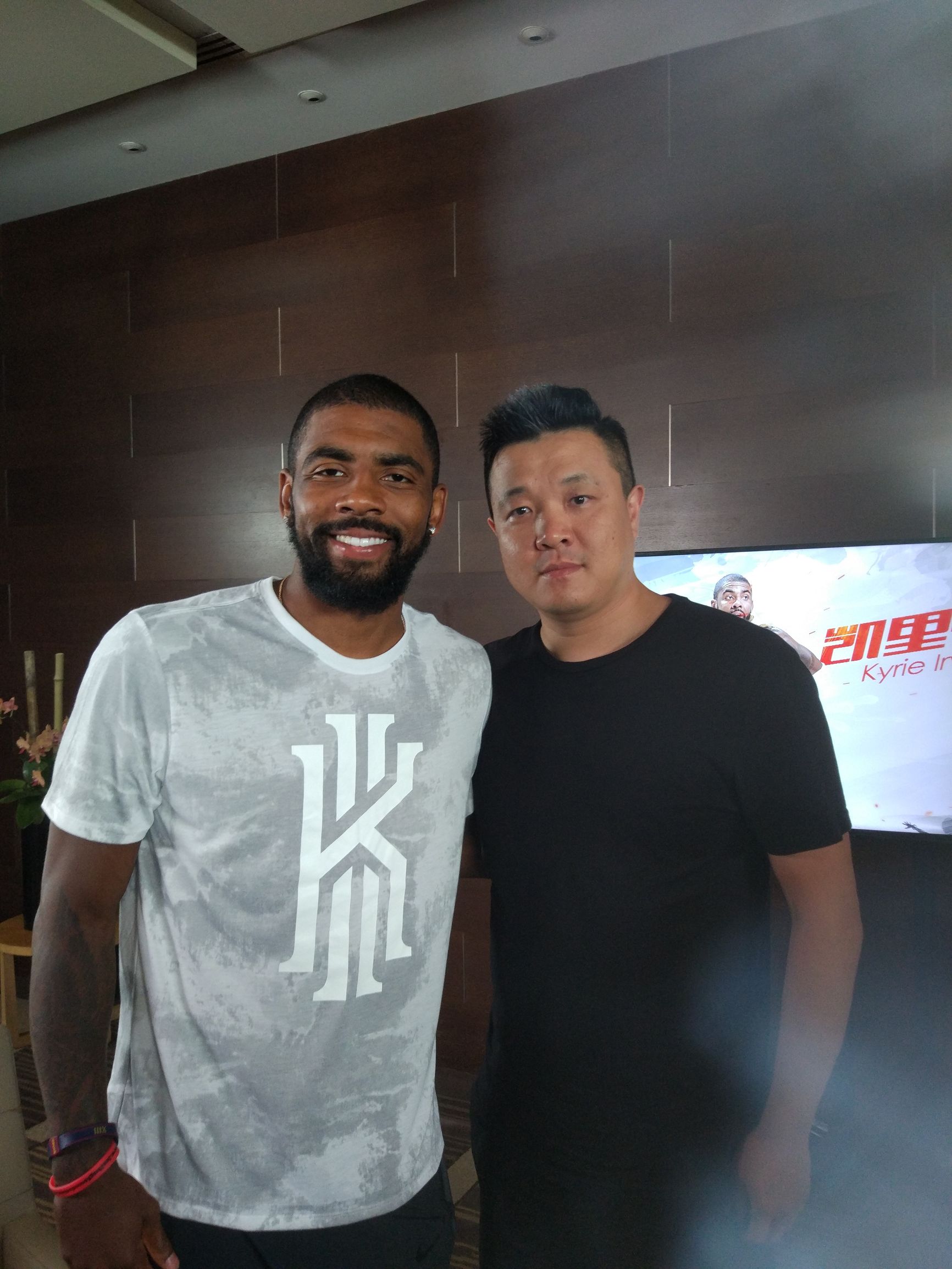 凯里欧文梦之队过人,凯里欧文励志精神