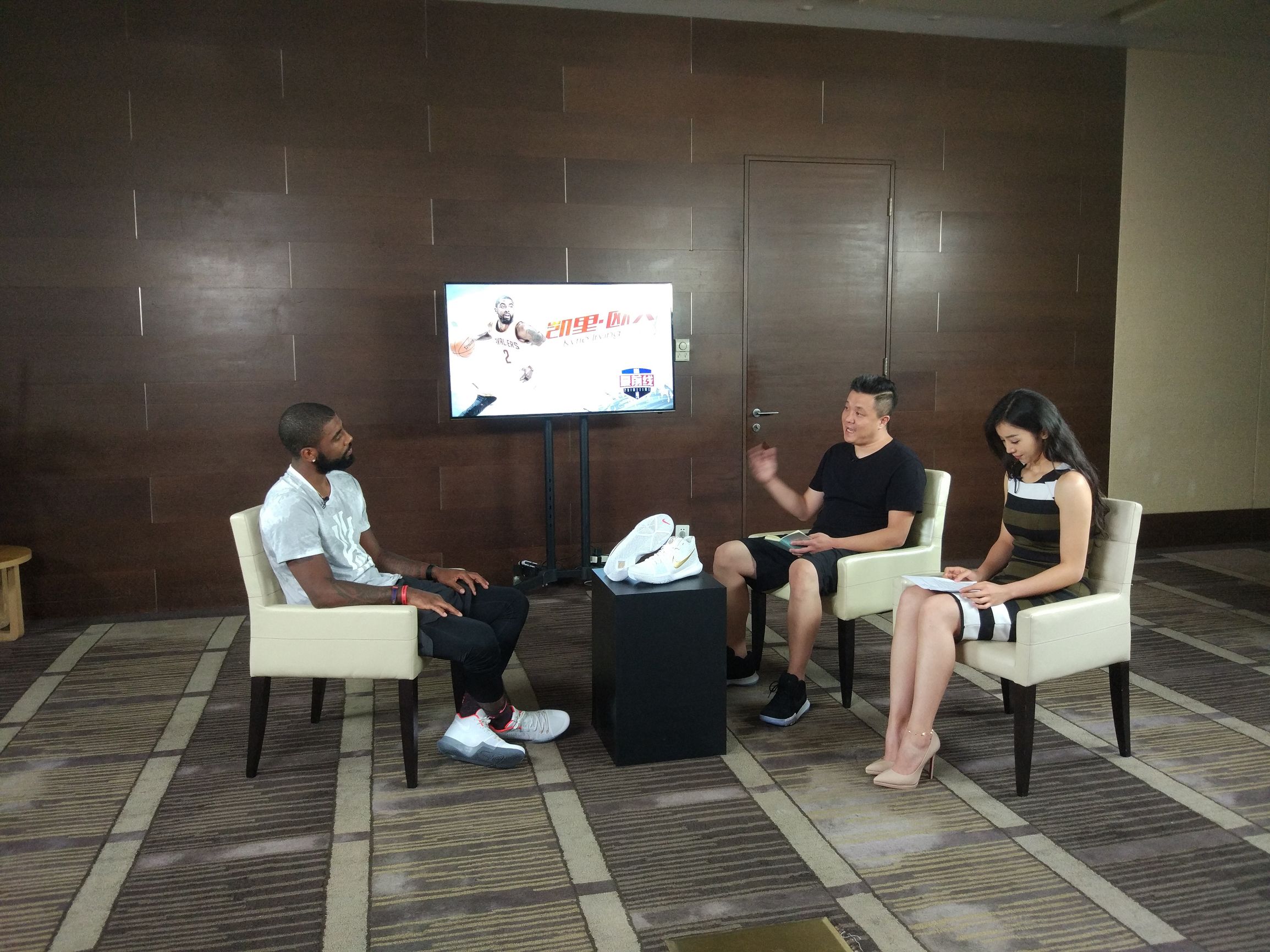 凯里欧文梦之队过人,凯里欧文励志精神