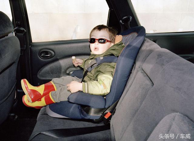 安全座椅侧翼保护重要吗,安全座椅材质重要还是认证重要