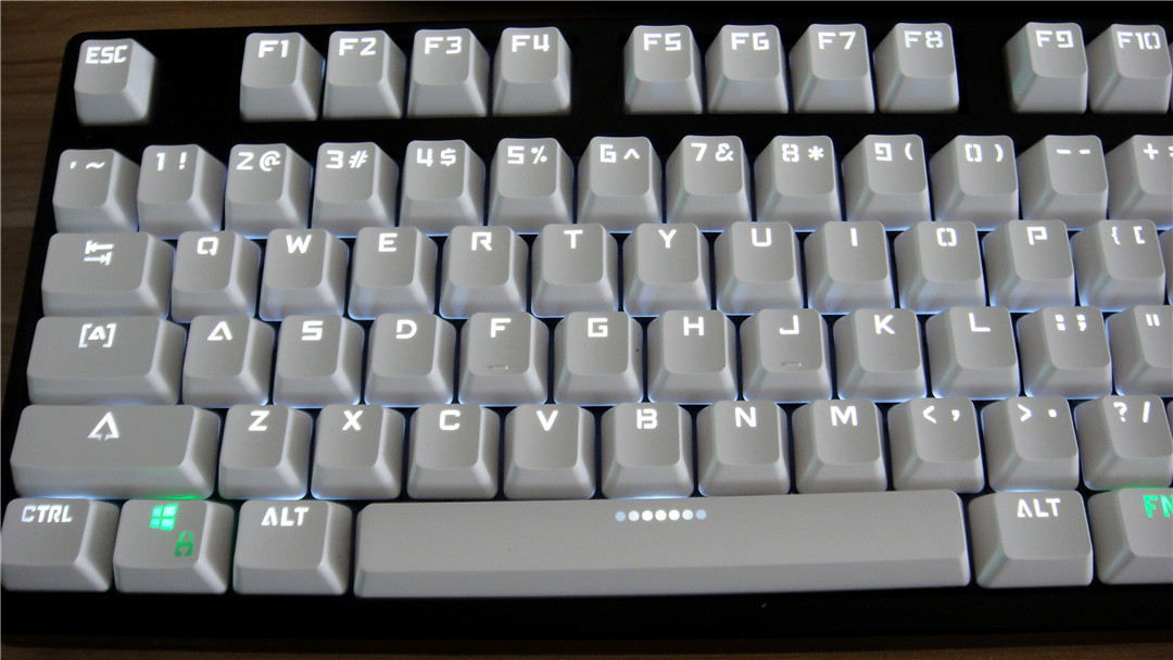 机械键盘如何调节背光,所有的机械键盘都可以调背光吗
