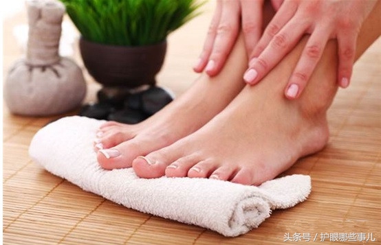 脚臭是一种病？教你5个小秘诀，让你轻松摆脱臭脚丫