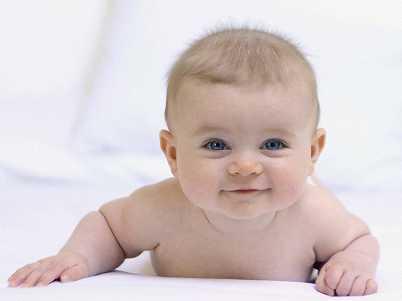 宝宝摔下床仰躺着一般怎么下去的,宝宝突然掉下床