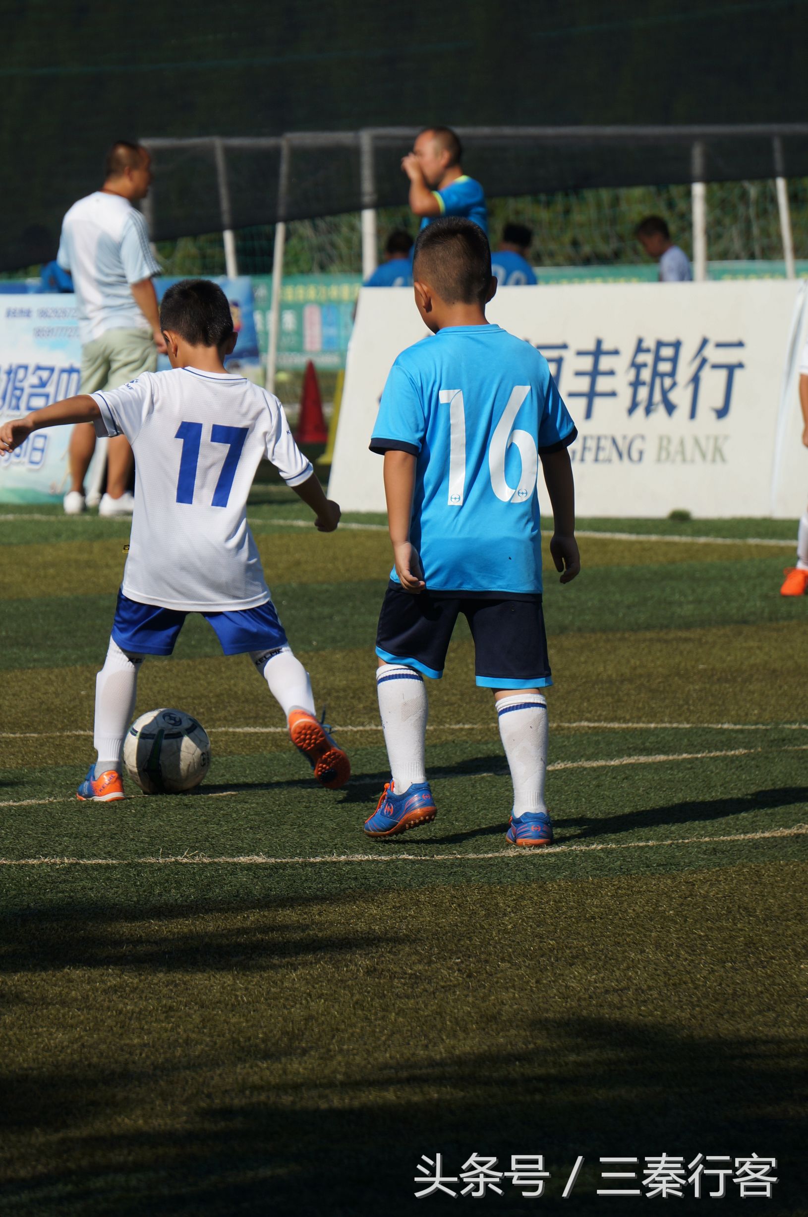 「魅力西安」少年冒酷暑练习足球乃足球发展之路