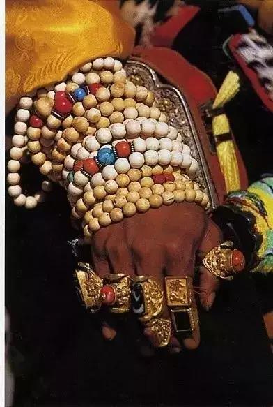 优美藏饰,神秘的藏饰