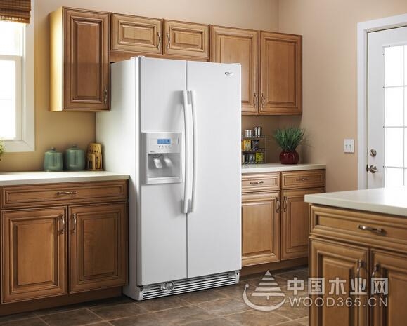 冰箱漏氟维修视频教程,6年的冰箱漏氟有维修的必要吗