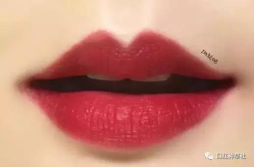 唇色深厚唇适合什么色的口红,唇色深素颜口红不沾杯推荐