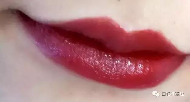 唇色深厚唇适合什么色的口红,唇色深素颜口红不沾杯推荐