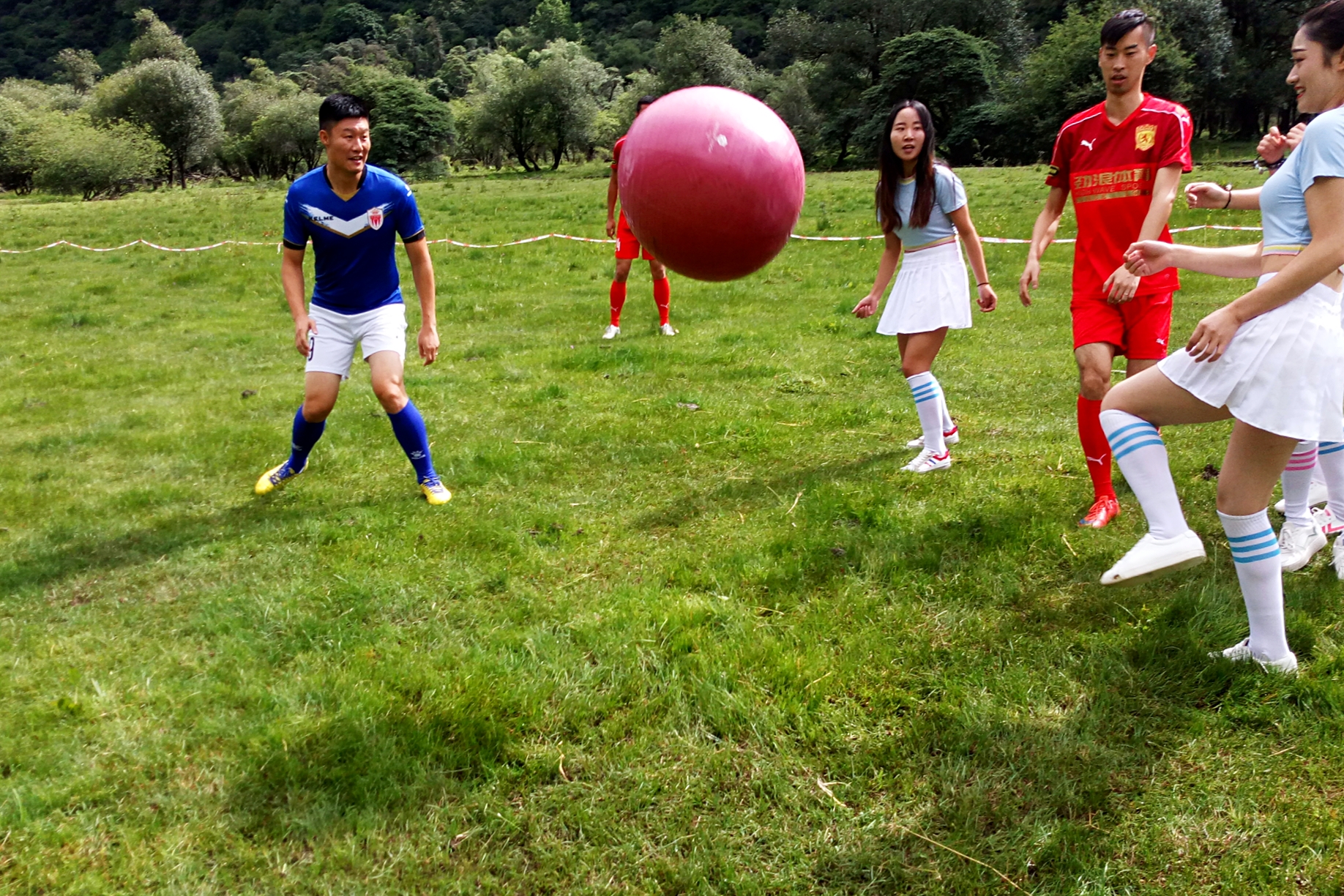 趣味足球比赛有哪些,趣味足球川渝对抗