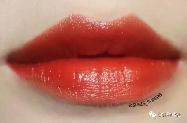 唇色深厚唇适合什么色的口红,唇色深素颜口红不沾杯推荐