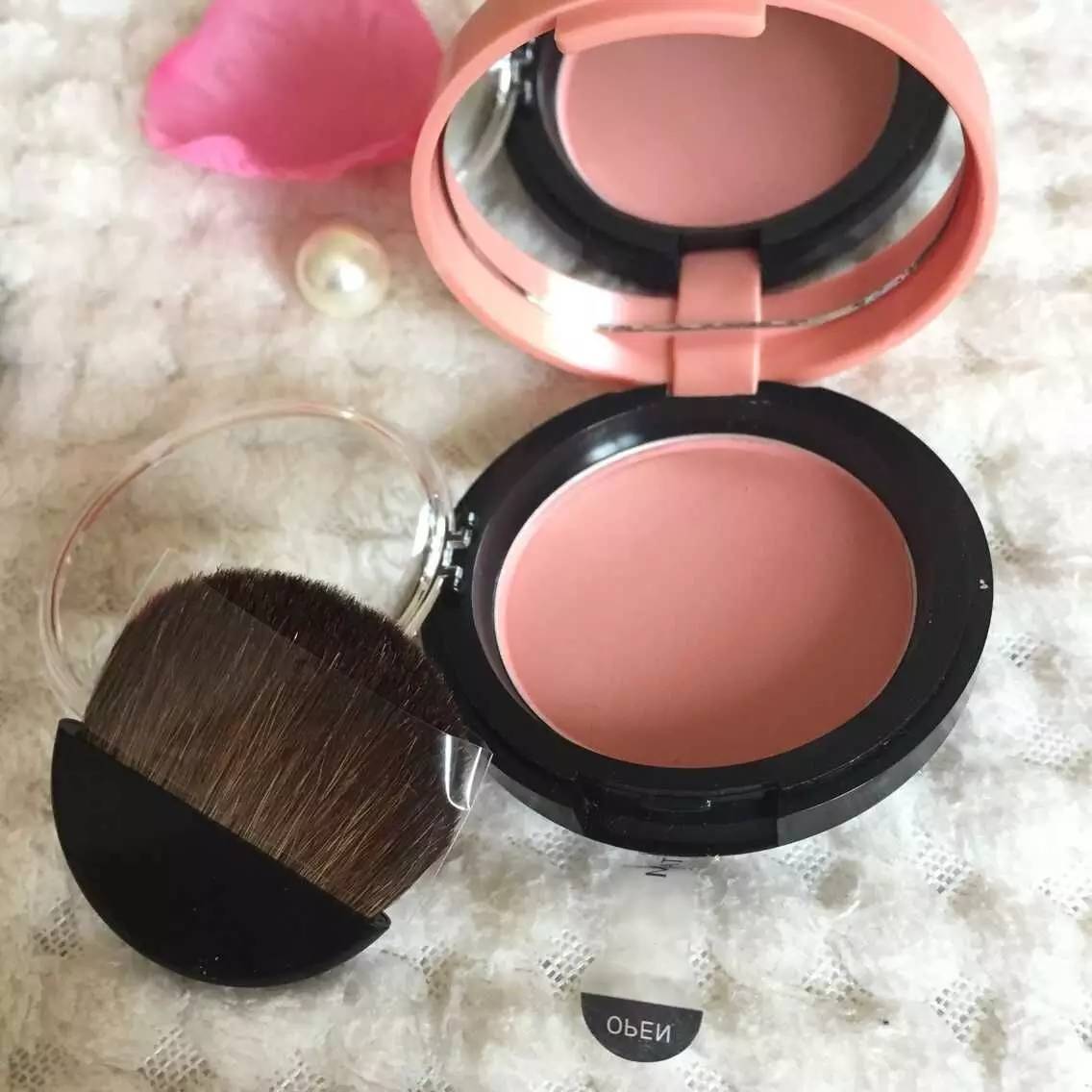 新手小白眼影盘推荐,新手平价眼影20块钱以内