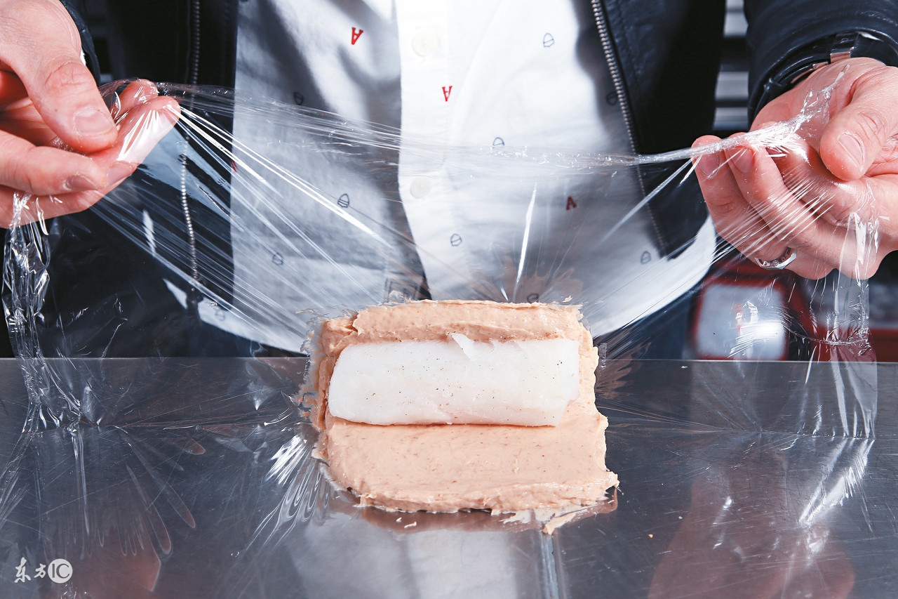 塑料器皿底下，这些三角标关乎你的健康，你不会不知道是什么意思吧？