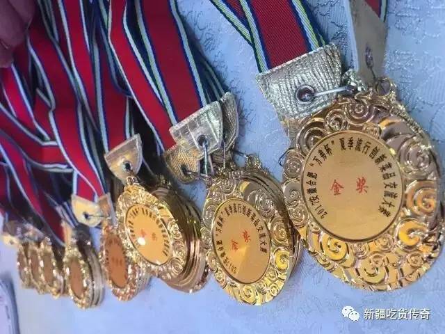 2017“万弗杯”创新菜品沟通大赛（*疆新**站）昨日举行！