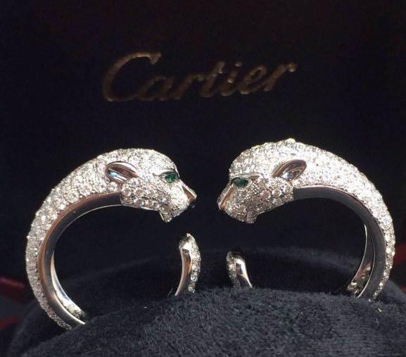 唐晶戴的项链 (唐晶配饰)