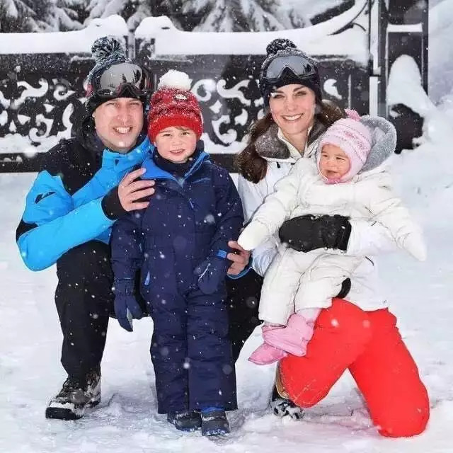 威廉王子兄弟追忆戴安娜王妃,威廉王子兄弟看戴安娜纪录片