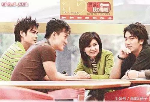 tvb乐易玲与曾励珍,曾励珍和乐易玲合照