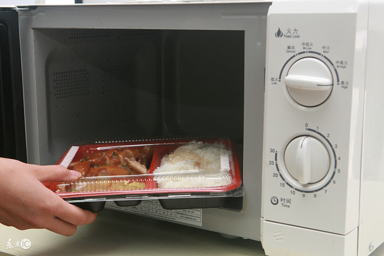 塑料器皿底下，这些三角标关乎你的健康，你不会不知道是什么意思吧？