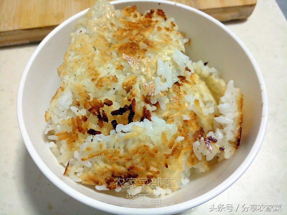 电饭锅饭煮糊了怎样修,饭煮糊了怎么去除糊味