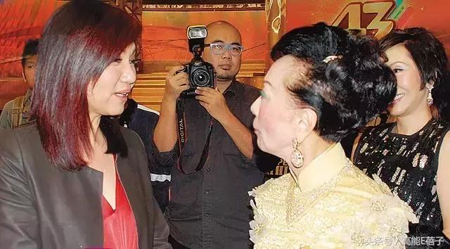 tvb乐易玲与曾励珍,曾励珍和乐易玲合照