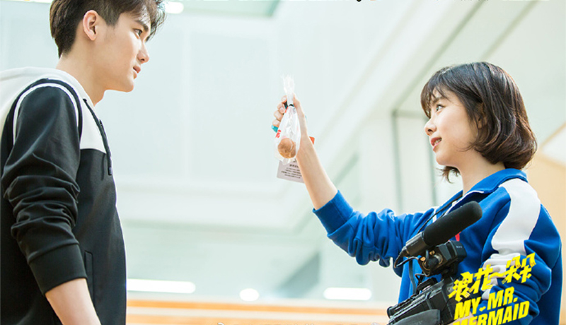 谭松韵牵手熊梓淇成白云cp，《浪花一朵朵》能成为下一部《最好的我们》吗？