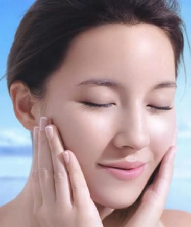 内分泌失调嘴巴附近起痘怎么调理,女性内分泌失调满脸爆痘调理动作