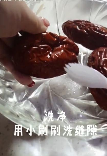 宝宝辅食红枣泥七个月,宝宝辅食红枣山药苹果鸡蛋小米粥