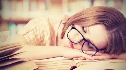 为什么老是反复得各种皮肤病,老年皮肤病反复发作怎么办