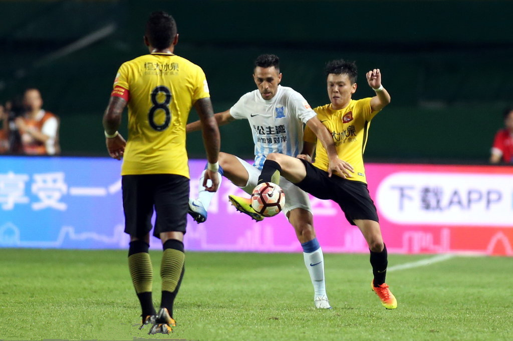 广州富力对阵恒大首发,广州德比富力vs恒大3:3