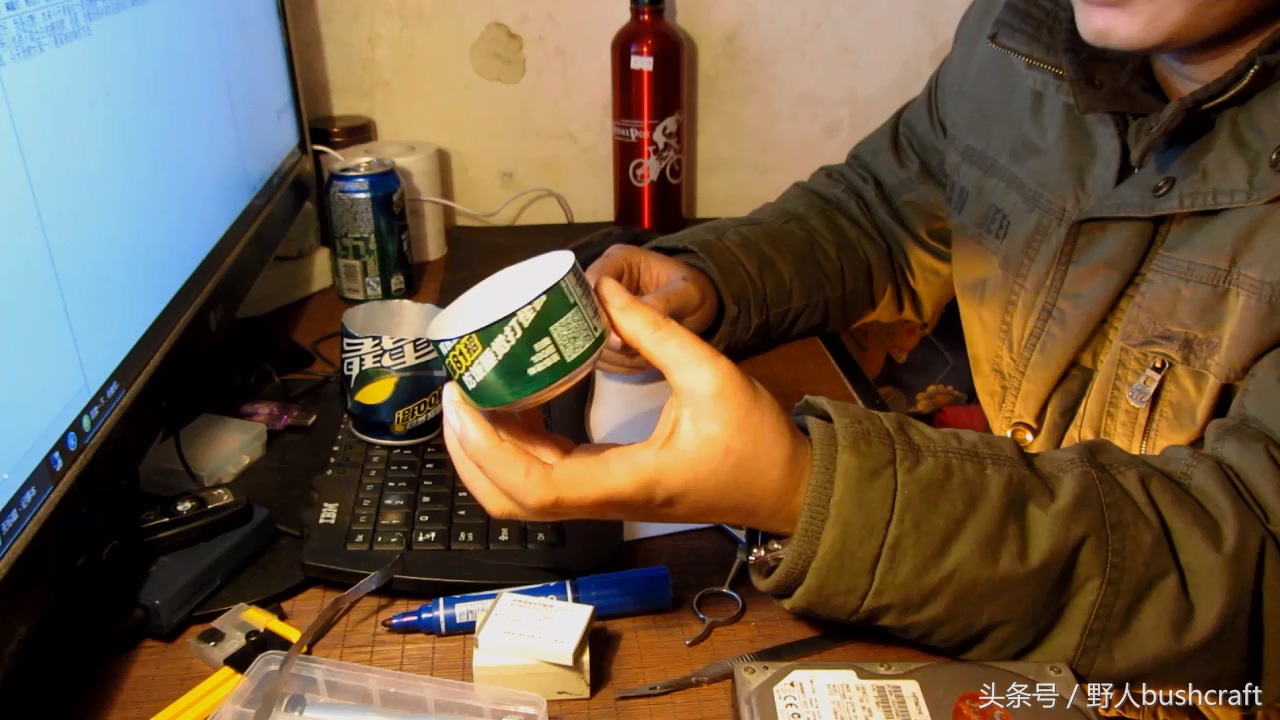 易拉罐增压酒精炉制作,易拉罐制作酒精炉的方法