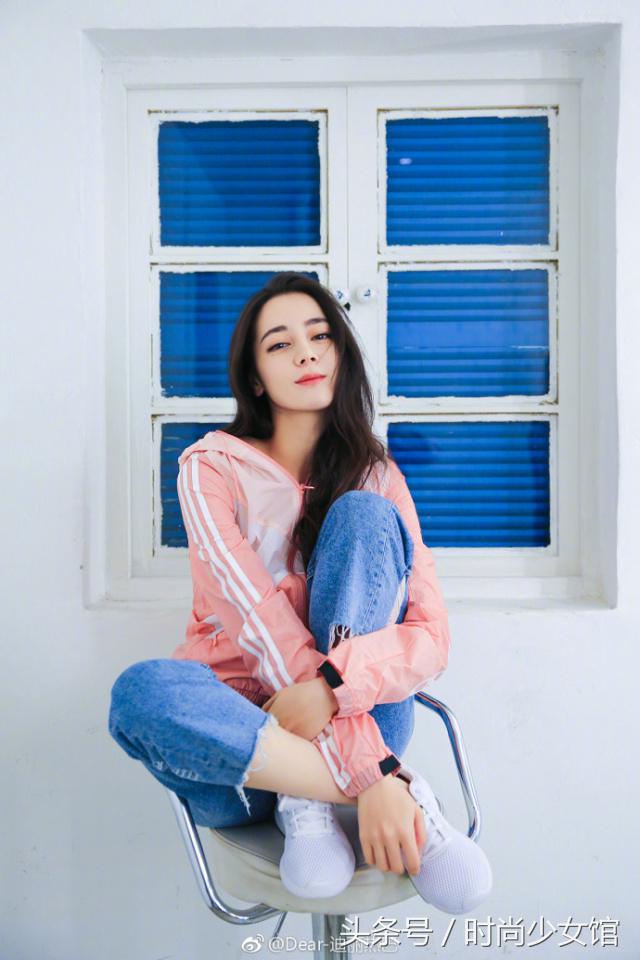 关晓彤鹿晗vs热巴鹿晗,热巴鹿晗未播花絮撕名牌