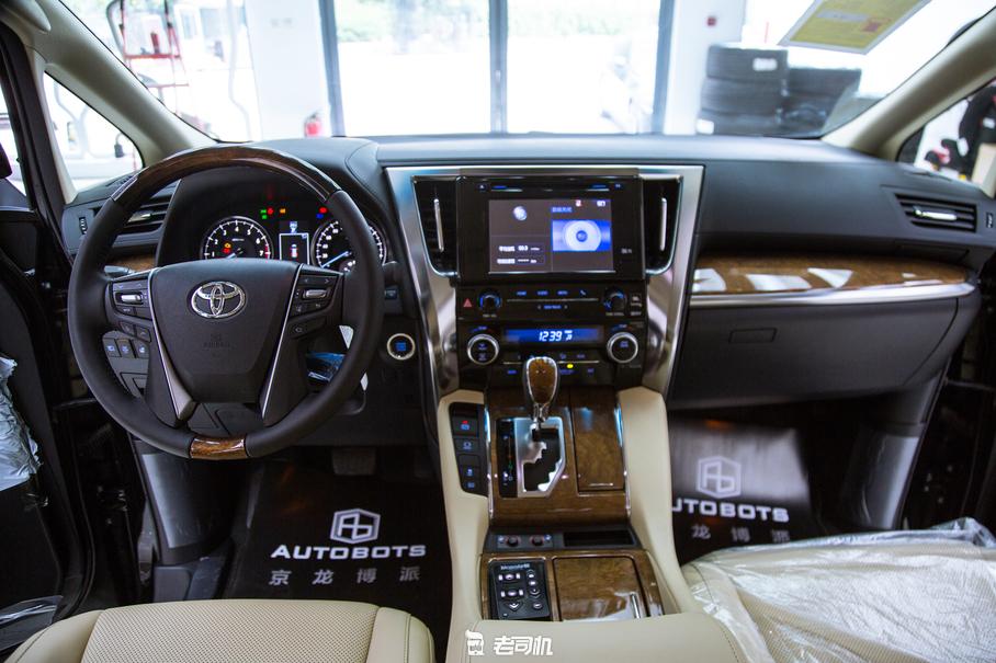 100万元左右买埃尔法推荐吗,100万买埃尔法不如买领航员