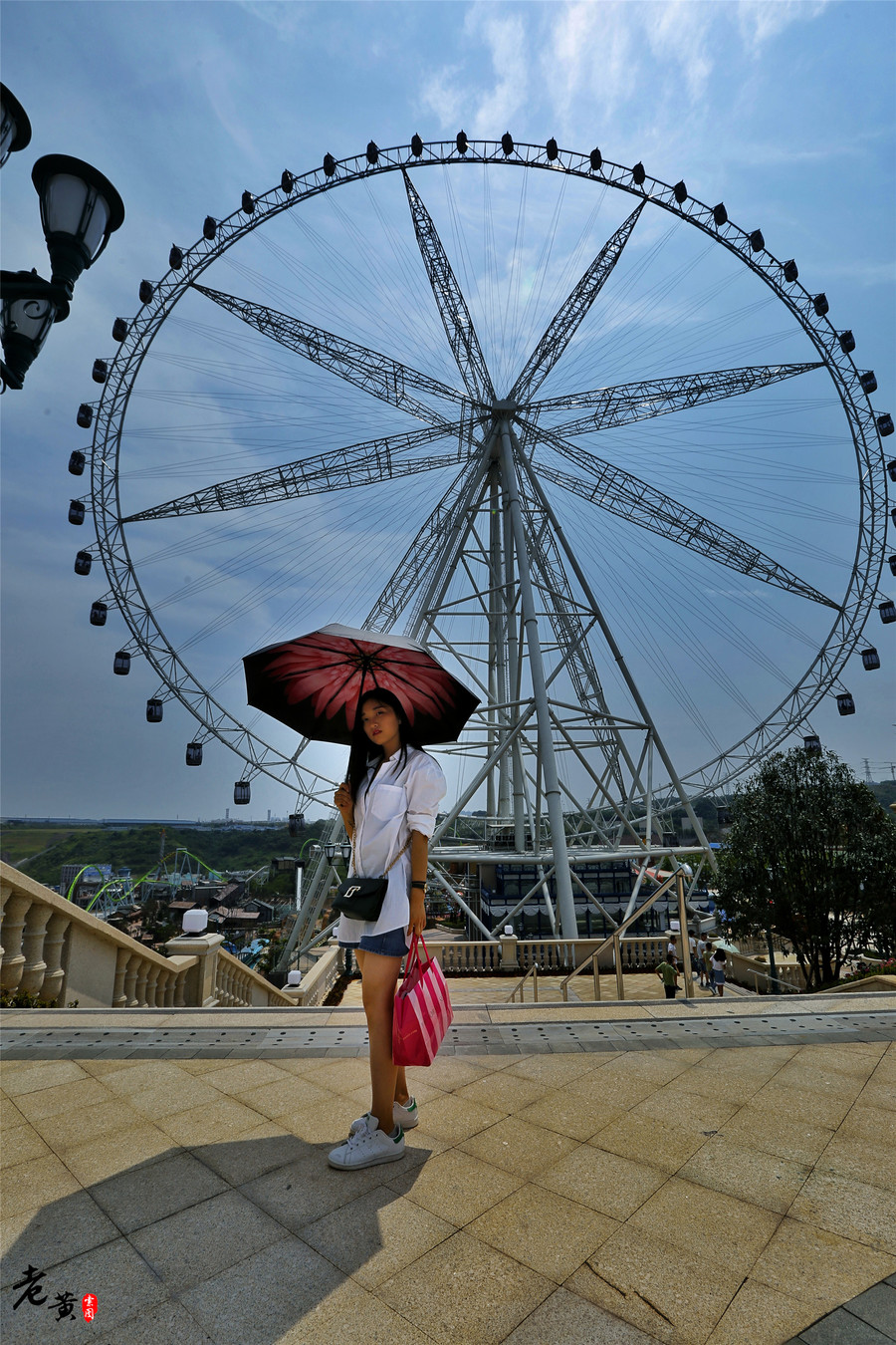 重庆欢乐谷，这个项目让你秒湿全身，40°这么玩才酣畅