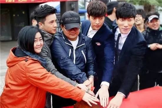 敢于梦想的tfboys,tfboys第一次演出青春修炼手册