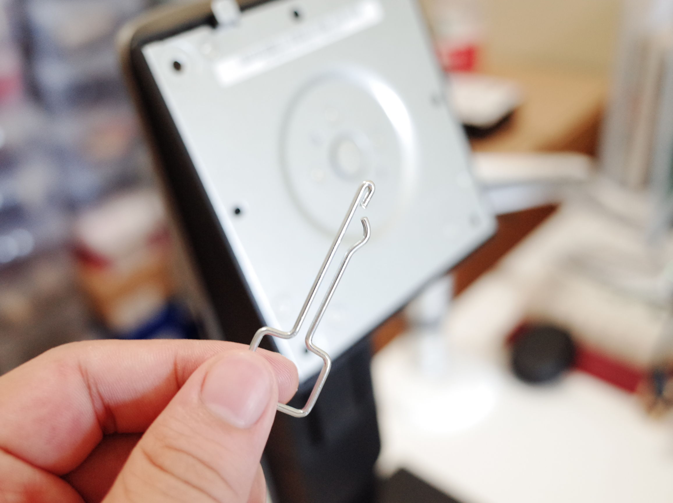 当笔记本*党**一直以为mac就是机制的时候，一定是轻忽了显示器还有这样一种打开方式，外挂显示器的完整体验