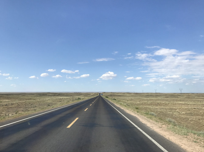 感受大西北的异域风情环疆游结束,南北疆深度游北疆进入南疆