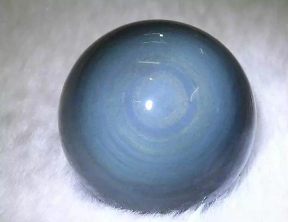 黑曜石的寓意和功效多少钱,黑曜石功效价格