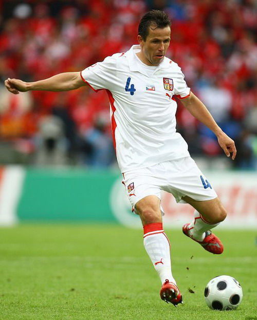 欧洲杯悲情瞬间,04年欧洲杯捷克vs荷兰全场