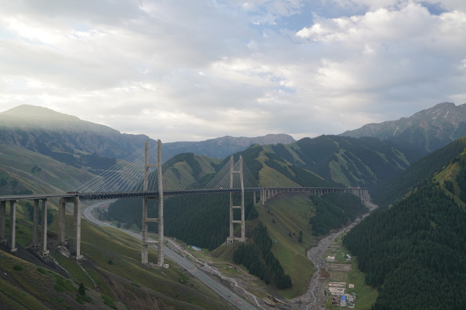 感受大西北的异域风情环疆游结束,南北疆深度游北疆进入南疆