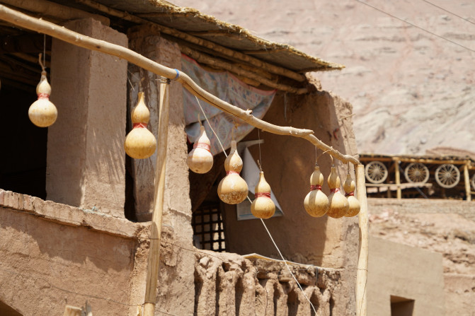 感受大西北的异域风情环疆游结束,南北疆深度游北疆进入南疆