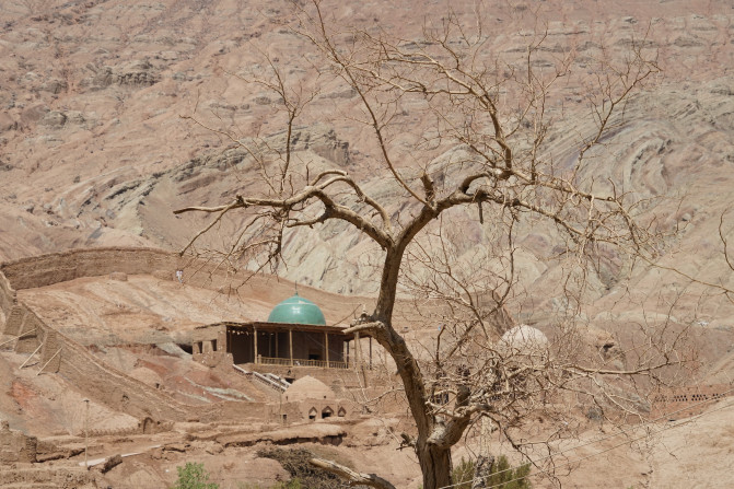 感受大西北的异域风情环疆游结束,南北疆深度游北疆进入南疆