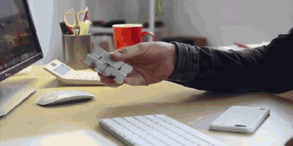 掌上儿童玩具,十大很受小孩欢迎的玩具