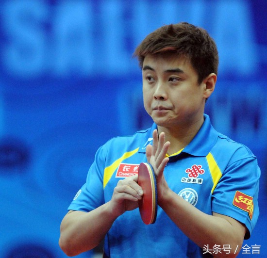 乒乓球拍是用什么材料制成,用木头做乒乓球拍