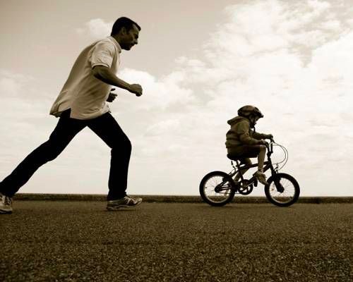 骑自行车的亲子英语,教小孩骑自行车