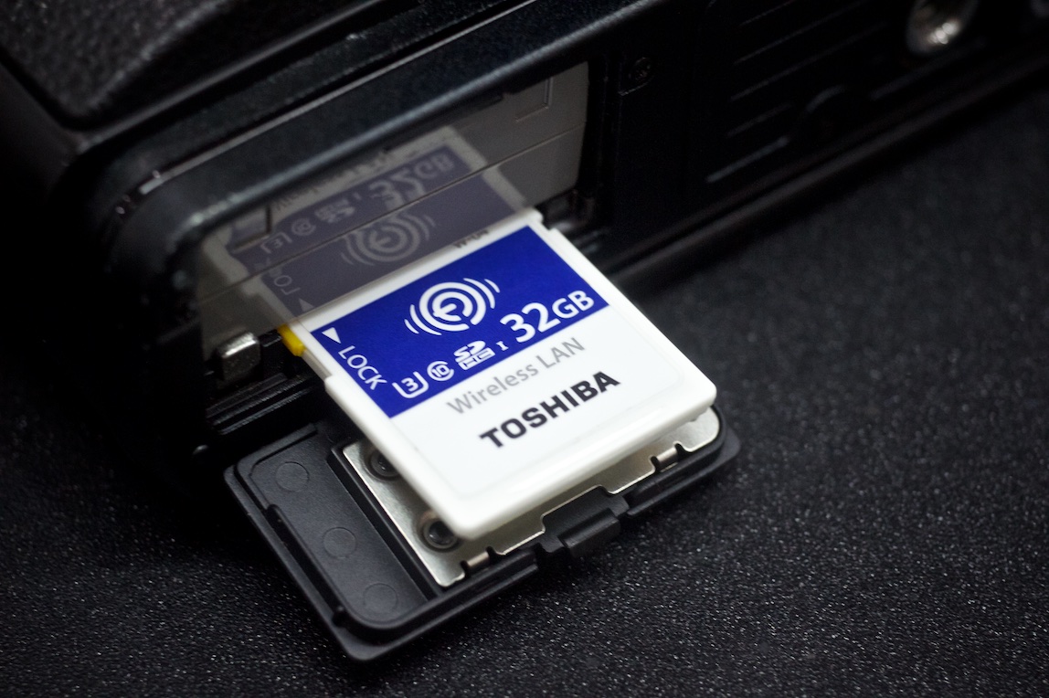 东芝存储flashair评测,东芝flashair无线存储卡怎么用