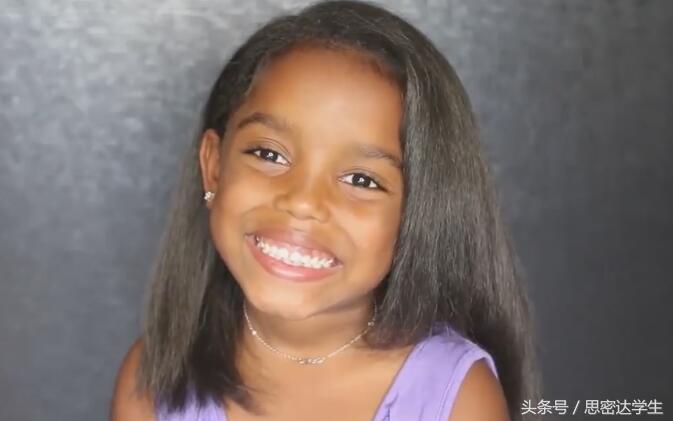 非洲8岁小女孩把头发拉直后，竟这么好看