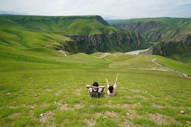 感受大西北的异域风情环疆游结束,南北疆深度游北疆进入南疆